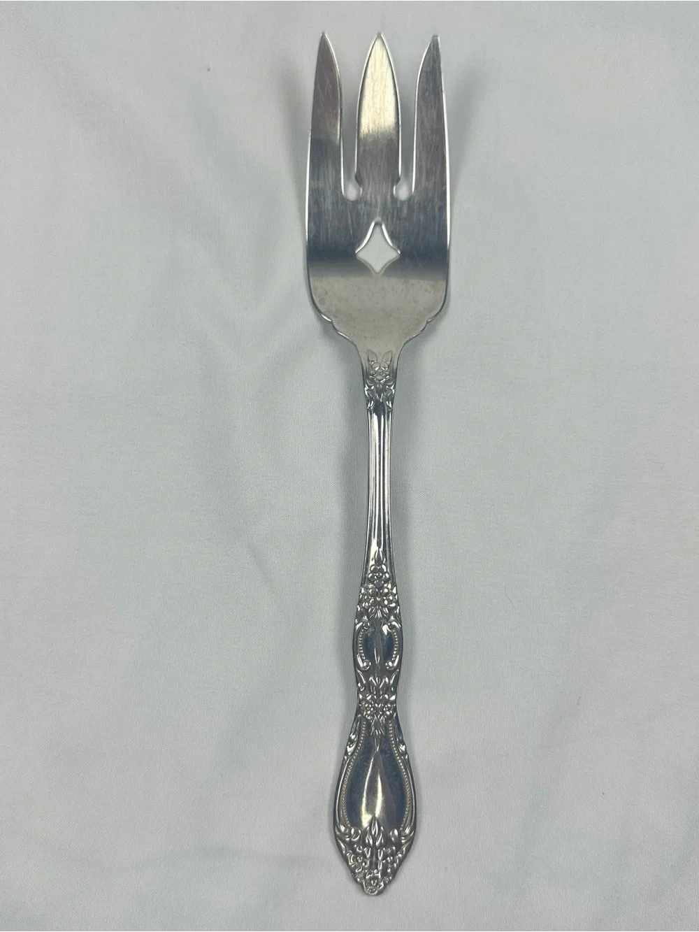 William A Rogers Deluxe Stainless Oneida Ltd Serving Fork